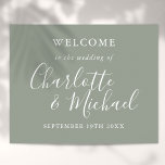 Poster Elégant Mariage de signature Silver Sage<br><div class="desc">Doté de noms de style signature,  cet élégant panneau d'accueil à la sauge argentée peut être personnalisé avec vos informations en lettrage blanc chic. Conçu par Thisisnotme©</div>