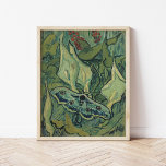 Poster Empereur Moth | Vincent van Gogh<br><div class="desc">Empereur Moth (1889) de Vincent van Gogh est une représentation délicate et complexe d'un papillon de nuit contre un arrière - plan texturé. La peinture capture la beauté de cette créature ailée avec une attention méticuleuse à ses motifs et ses couleurs, mélangeant les coups de pinceau caractéristiques de Van Gogh...</div>