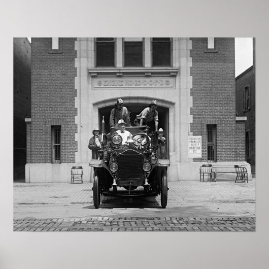 Poster Équipe de camion de pompiers à la caserne, 1925. P (Devant)
