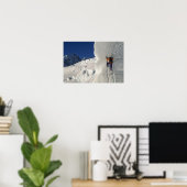 Poster Escalade de glace sur le glacier Tasman sous le mo (Bureau à domicile)