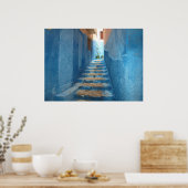 Poster Escalier bleu étroit au Maroc (Cuisine)