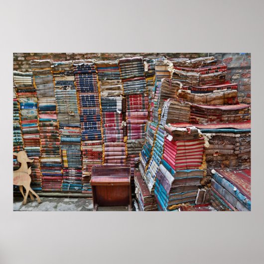 Poster Escalier de vieux livres (Devant)