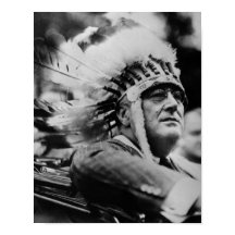 FDR Portant le Bonnet de guerre amérindien - 1932