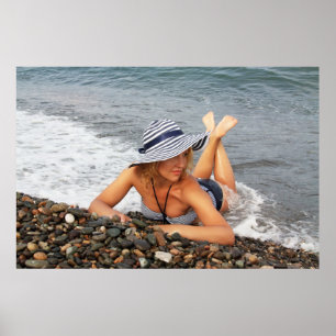 Poster Femme blonde à la plage