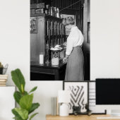 Poster Femme chimiste, années 1910 (Bureau à domicile)