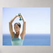 Poster femme excerceuse avec des poids sur son toit (Devant)