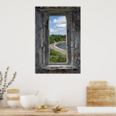 Poster Fenêtre en pierre encadrant une plage et des arbre (Cuisine)