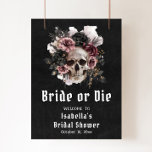 Poster Fête des mariées du crâne floral d'Halloween noir<br><div class="desc">Donnez le ton à votre douche de nuptiale sur le thème de l'Halloween avec cette mariée noire florale au crâne ou l'affiche de bienvenue de la mort. Avec un arrière - plan noir spectaculaire orné d'un crâne fleuri et de lettres gothiques audacieuses, cette affiche crée une introduction éffrayante mais élégante...</div>