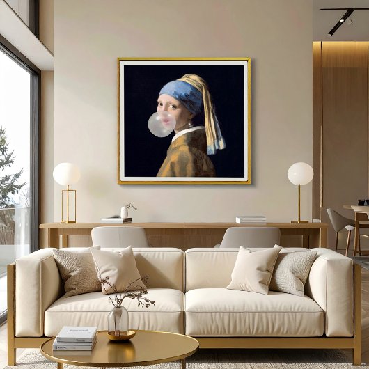 Poster Fille au collier de perles soufflant un bubble gum