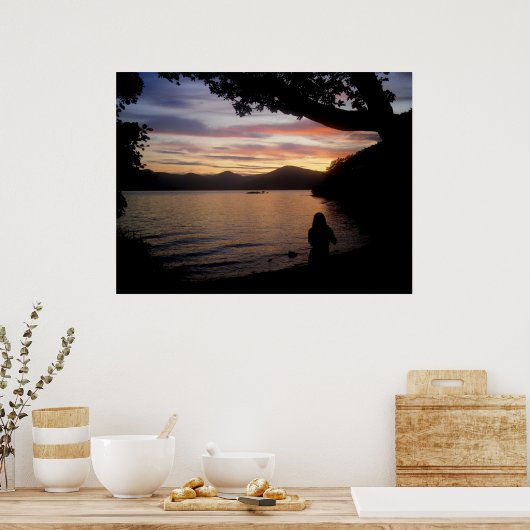 Poster Fille au coucher du soleil (Cuisine)