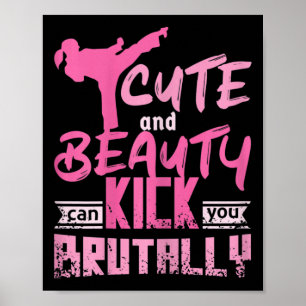 Poster Fille de karaté kickboxing mignonne et beauté fémi