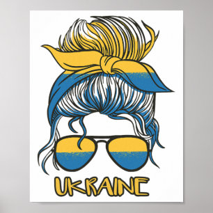 Poster Fille du drapeau ukrainien aux cheveux en chignon
