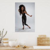 Poster Fille en noir (Cuisine)