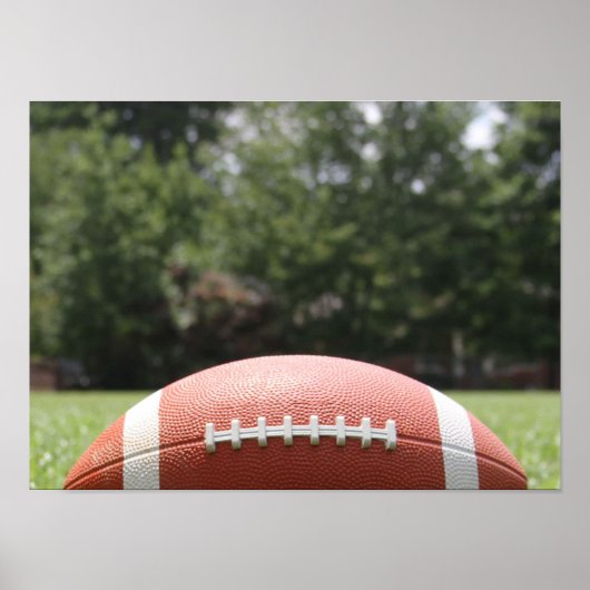 Poster Football dans l'herbe, gros plan (Devant)