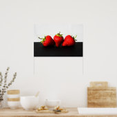 Poster Fraises sur blanc sur noir wapcn (Cuisine)