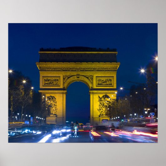 Poster France, Paris. L'Arc de Triomphe et les (Devant)