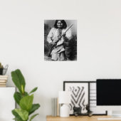 Poster "Geronimo avec un pistolet à l'avant-garde" (Bureau à domicile)