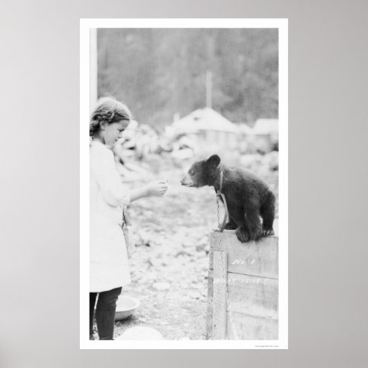 Poster Girl & Bear Seward, Alaska 1912 (Devant)