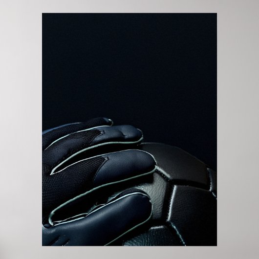 Poster Goalkeeper Gloves Dark Dramatic Close Up (Devant)