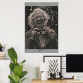 Poster Grand-mère avec son Hawkeye (Bureau à domicile)