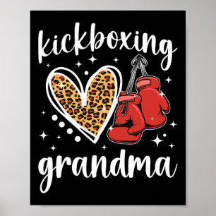 Poster Grand-mère de kickboxing d'une grand-mère de kickb