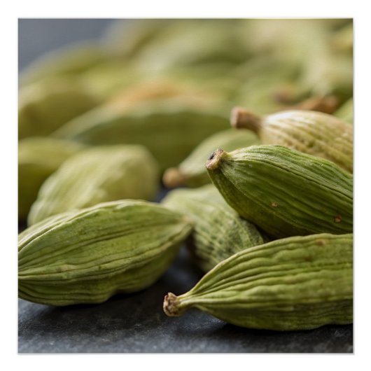 Poster Green Cardamom Pods Macro Zoom Aromatic Spice Text (Devant)