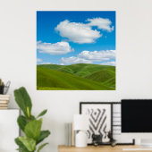 Poster Green Hills with Blue Skies and White Clouds (Bureau à domicile)