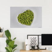 Poster Gros plan de galets verts dans un bol en forme de  (Bureau à domicile)