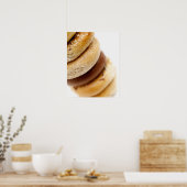 Poster Gros plan d'une pile de bagels assortis (Cuisine)
