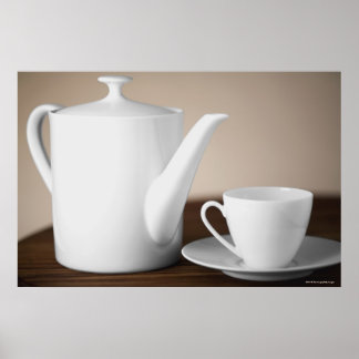 Poster Gros plan d'une tasse et d'une soucoupe avec bouil