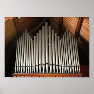 Poster Gros plan sur l'orgue à tuyaux d'église sous un to