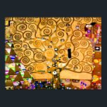 Poster Gustav Klimt Arbre de vie<br><div class="desc">Affiche illustrant la fresque murale de Gustav Klimt, L’arbre de vie, La Frieze Stoclet (1905-1911). Il se compose de trois mosaïques : The Expectation, Knight et The Embrace. Une belle femme, un arbre doré et deux amants dans une étreinte sont représentés. Un cadeau merveilleux pour les amateurs d'Art Nouveau et...</div>