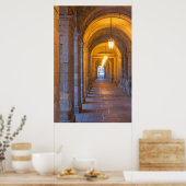 Poster Hall en pierre éclairé par lampe, espagne (Cuisine)