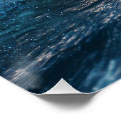 Poster Heure dorée Vagues de l'océan se brisant sur les r (Coin)