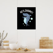 Poster Hey Chums Drôle Toothy Shark Pun Dark BG (Cuisine)