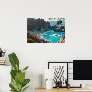 Poster Hidden Falls – Sérénité Côtière