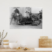 Poster Hommes tenant des éléphants en Inde PhotoInde (Cuisine)