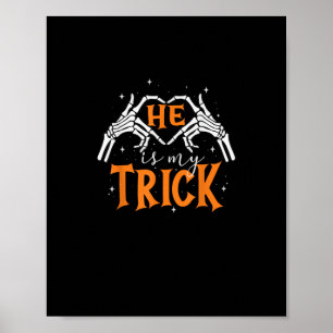 Poster Il Est Mon Coeur Trick Skeleton Couple Main Happy 