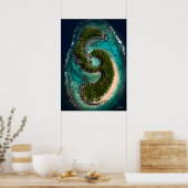 Poster Île en forme de S avec un lagon de source chaude c (Cuisine)