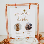 Poster INDIE Boho 2 Photo Pet Signature Boire<br><div class="desc">Ce panneau de boisson signature est doté de deux emplacements photo, d'une police manuscrite pointue, d'un design minimaliste moderne et d'une combinaison de couleur orange et blanche brûlée de sauce. Modifiez facilement la police et la couleur arrière - plan pour correspondre à votre événement. Ce panneau est parfait pour ajouter...</div>