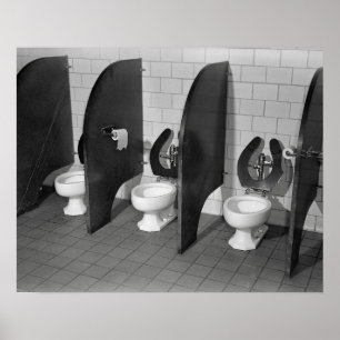 Poster Installations Sanitaires, 1943. Photo Ancienne