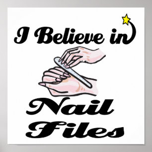 Poster je crois aux dossiers des ongles