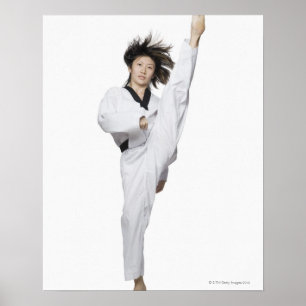 Poster Jeune femme qui pratique le tir