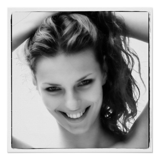 Poster Jeune femme souriante (Devant)