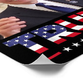 Poster Joe Biden portant un chapeau Trump (Coin)