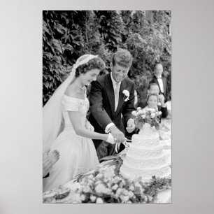 Poster John et Jackie Kennedy coupent leur gâteau Mariag