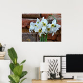 Poster jonquilles près du mur de la forteresse (Bureau à domicile)