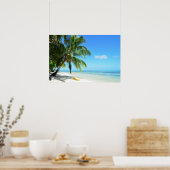 Poster Kayak jaune sur une plage de sable blanc (Cuisine)
