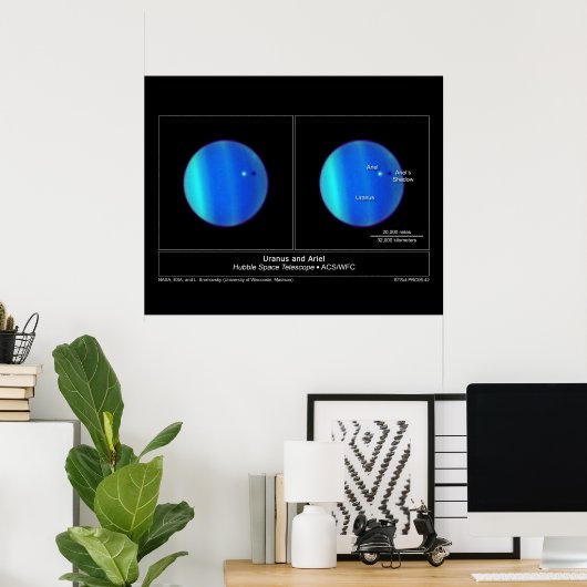 Poster La planète Uranus et c'est Lune Ariel du Hubble (Bureau à domicile)