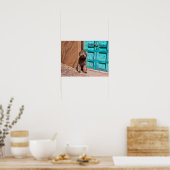 Poster Lagotto Romagnolo Attend Par Une Porte Bleue (Cuisine)